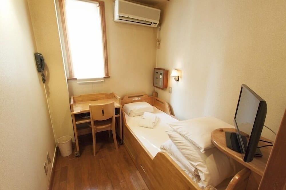 Capsule Inn Osaka - Caters To Men Экстерьер фото