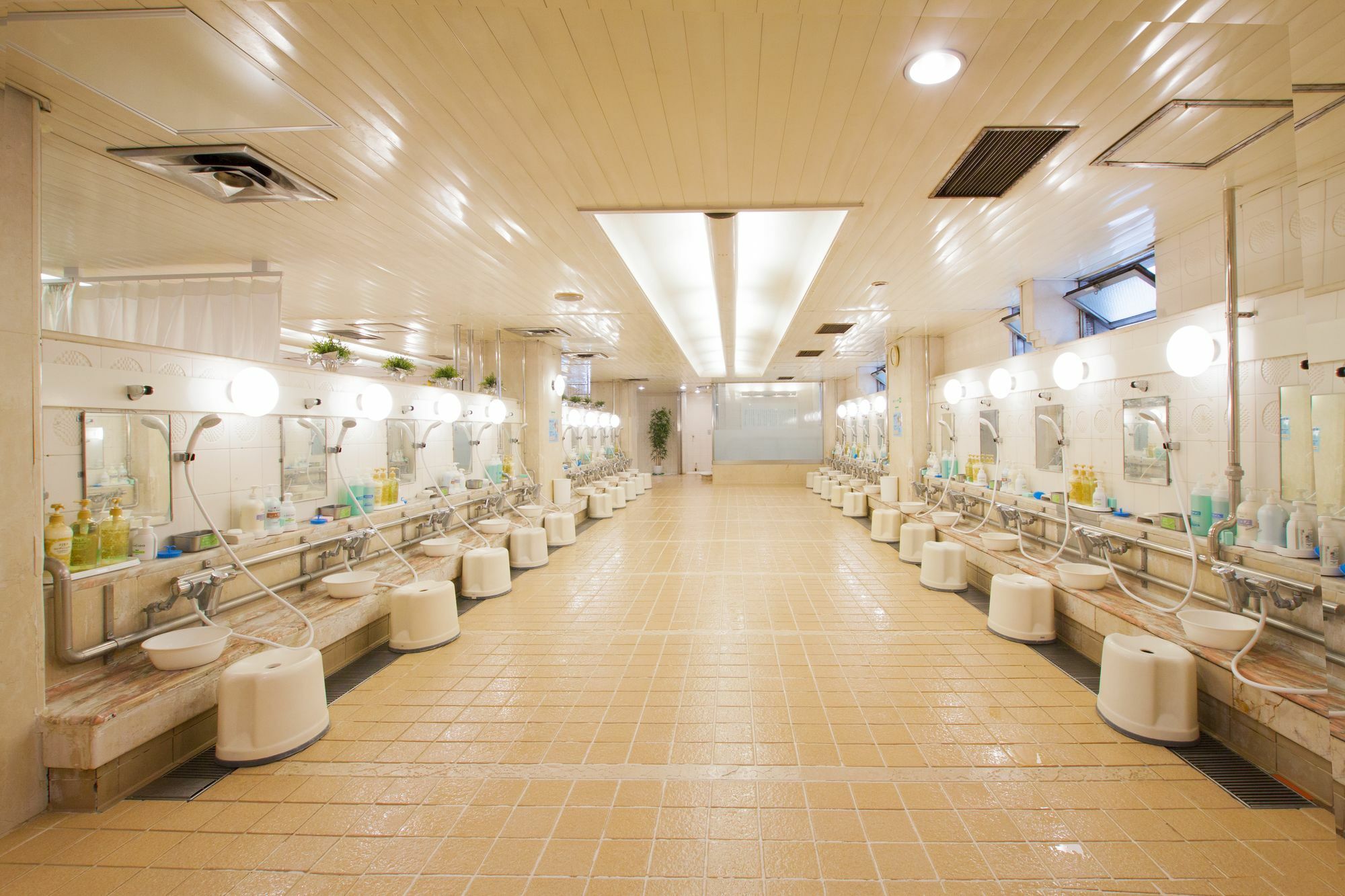 Capsule Inn Osaka - Caters To Men Экстерьер фото