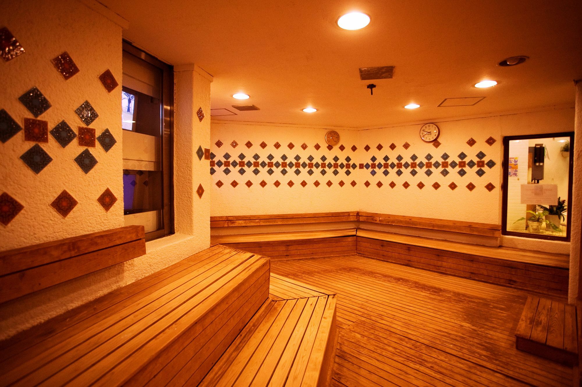 Capsule Inn Osaka - Caters To Men Экстерьер фото