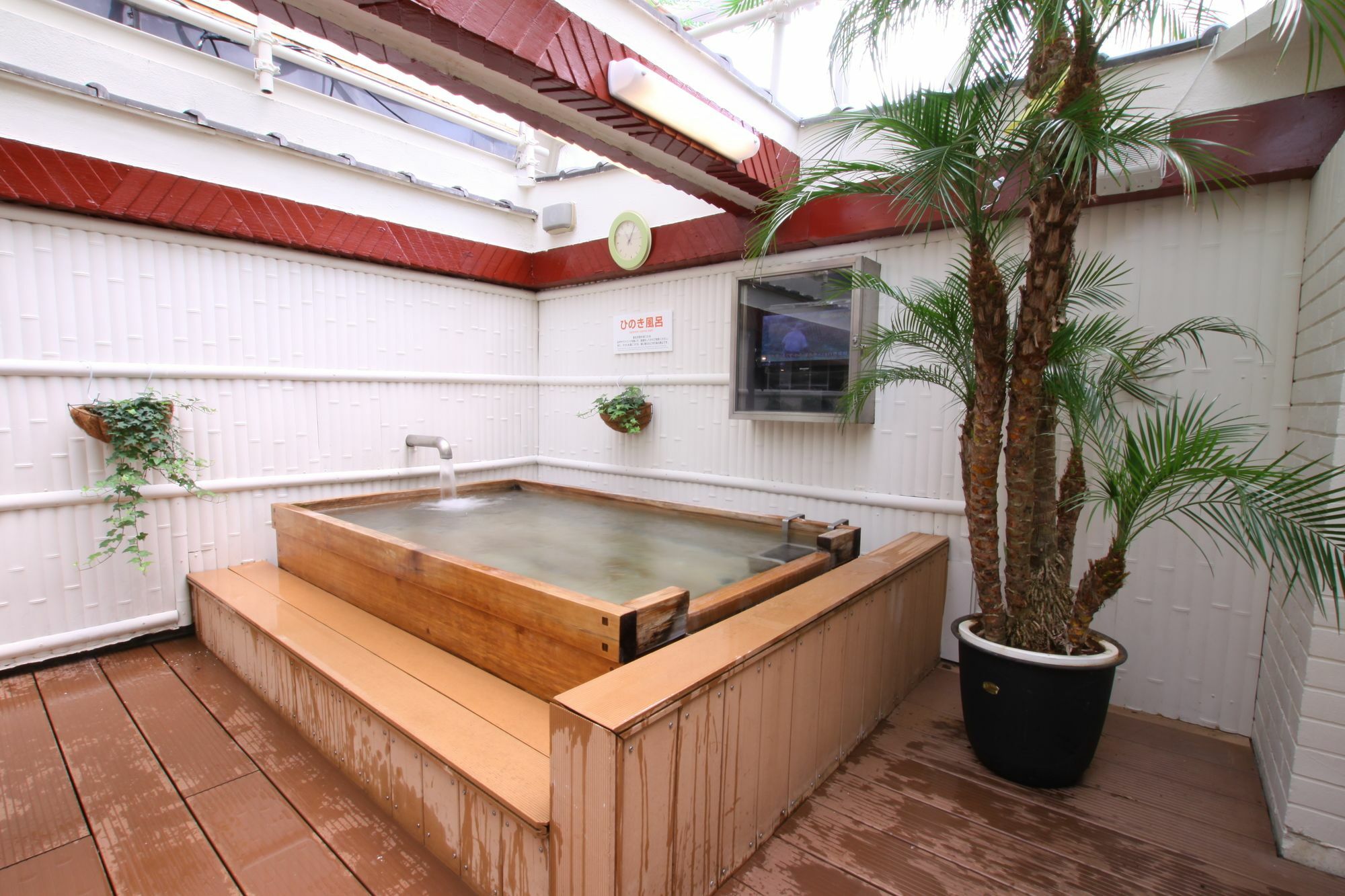 Capsule Inn Osaka - Caters To Men Экстерьер фото